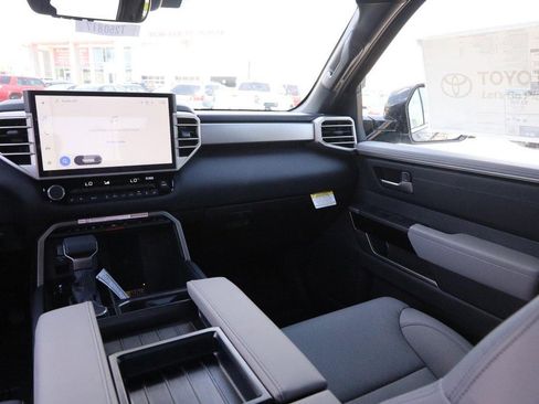 New 2025 Toyota Tundra Limited image 24