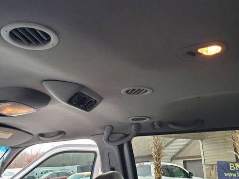 Used 2001 Ford Excursion XLT image 37