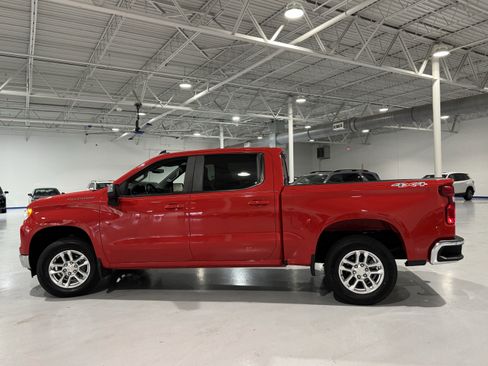 Used 2022 Chevrolet Silverado 1500 LT image 16