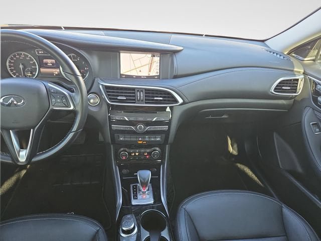 Used 2019 INFINITI QX30 AWD image 12