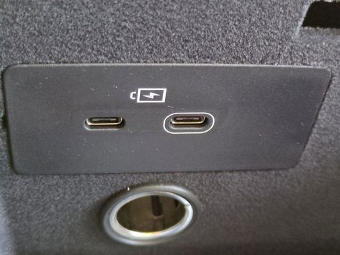 New 2026 Volvo XC90 B6 Ultra w/ Protection Package Premier image 19