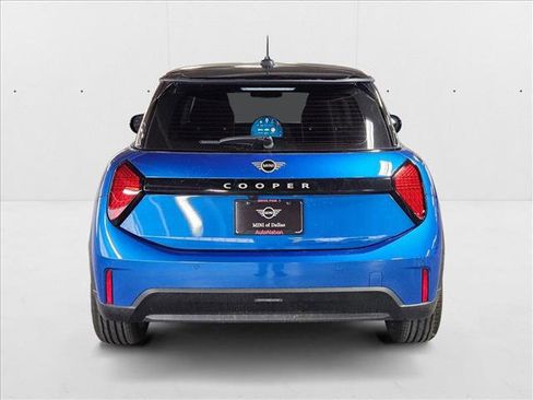 Used 2025 MINI Cooper 2-Door Hardtop FWD image 7