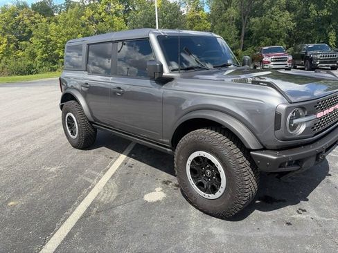 Used 2023 Ford Bronco Badlands AWD/4WD image 8