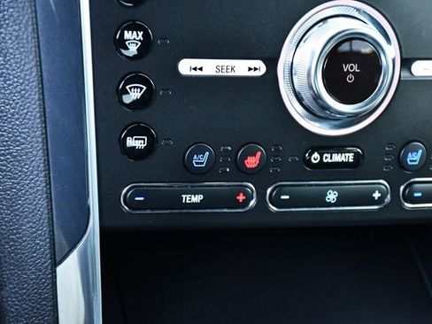Used 2018 Ford Explorer Sport w/ Equipment Group 401A AWD/4WD image 41