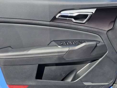 New 2026 Kia Sportage EX FWD image 15