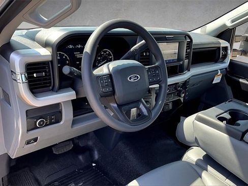 New 2025 Ford F550 4x4 Regular Cab Super Duty w/ XL Chrome Package image 6