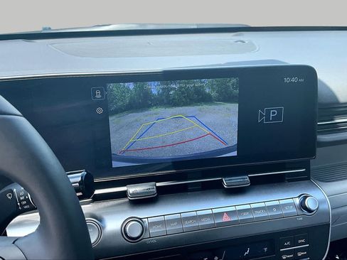 Used 2025 Hyundai Kona SEL FWD image 27