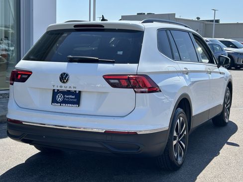 Certified 2022 Volkswagen Tiguan S image 7