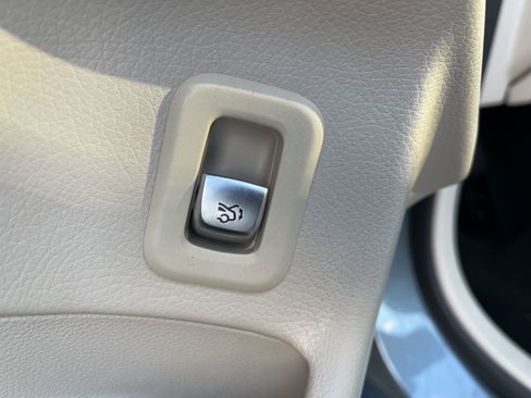 Used 2019 Mercedes-Benz GLC 300 GLC 300 image 44