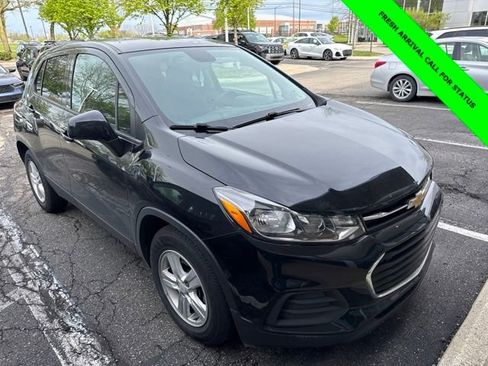 Used 2021 Chevrolet Trax LS w/ Tint and Cruise Package FWD image 5