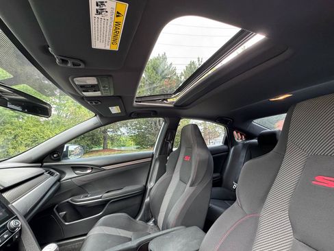 Used 2017 Honda Civic Si image 8