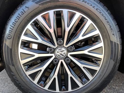Used 2019 Volkswagen Jetta SE w/ Cold Weather Package FWD image 10
