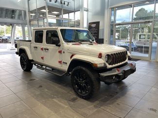 Used 2025 Jeep Gladiator Sport AWD/4WD video 2