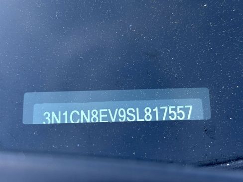 Used 2025 Nissan Versa SV image 28