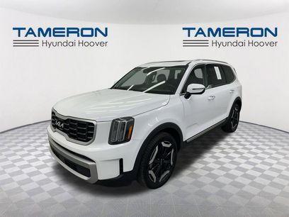 Used 2023 Kia Telluride S w/ S Sunroof Package
