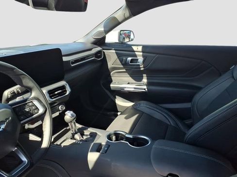 Used 2024 Ford Mustang GT Premium image 13
