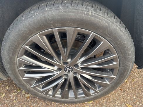 Certified 2024 Lexus RX 350 FWD w/ Convenience Package image 10