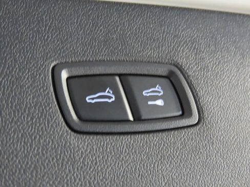 Certified 2025 Porsche Cayenne S AWD/4WD image 51