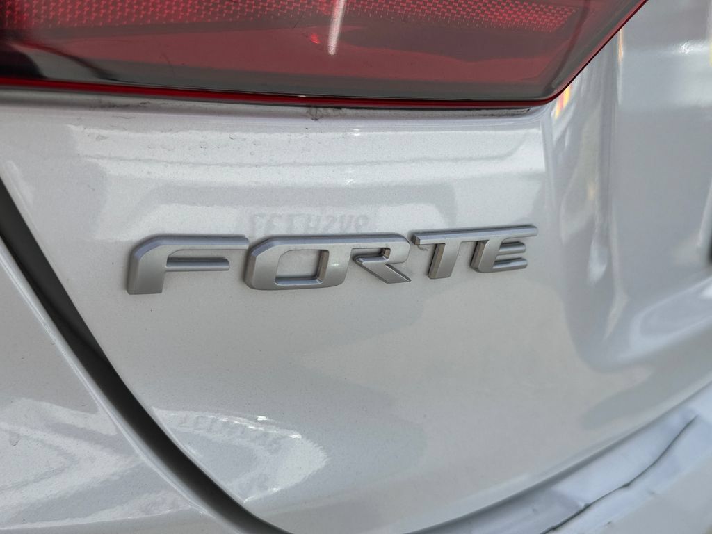 Used 2023 Kia Forte LXS FWD image 25