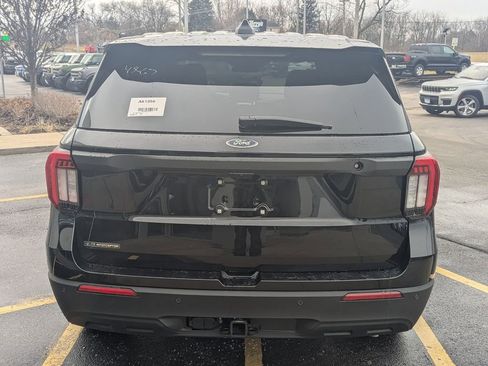 New 2026 Ford Explorer 4WD Police Interceptor image 4