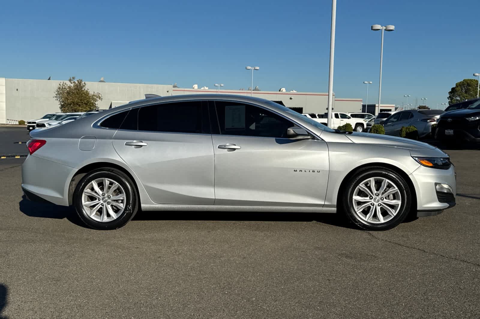 Used 2020 Chevrolet Malibu LT FWD image 6