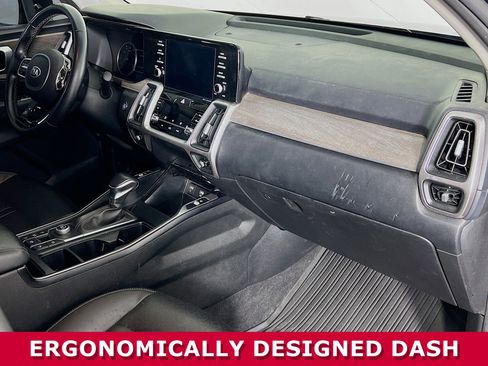 Used 2021 Kia Sorento EX image 21