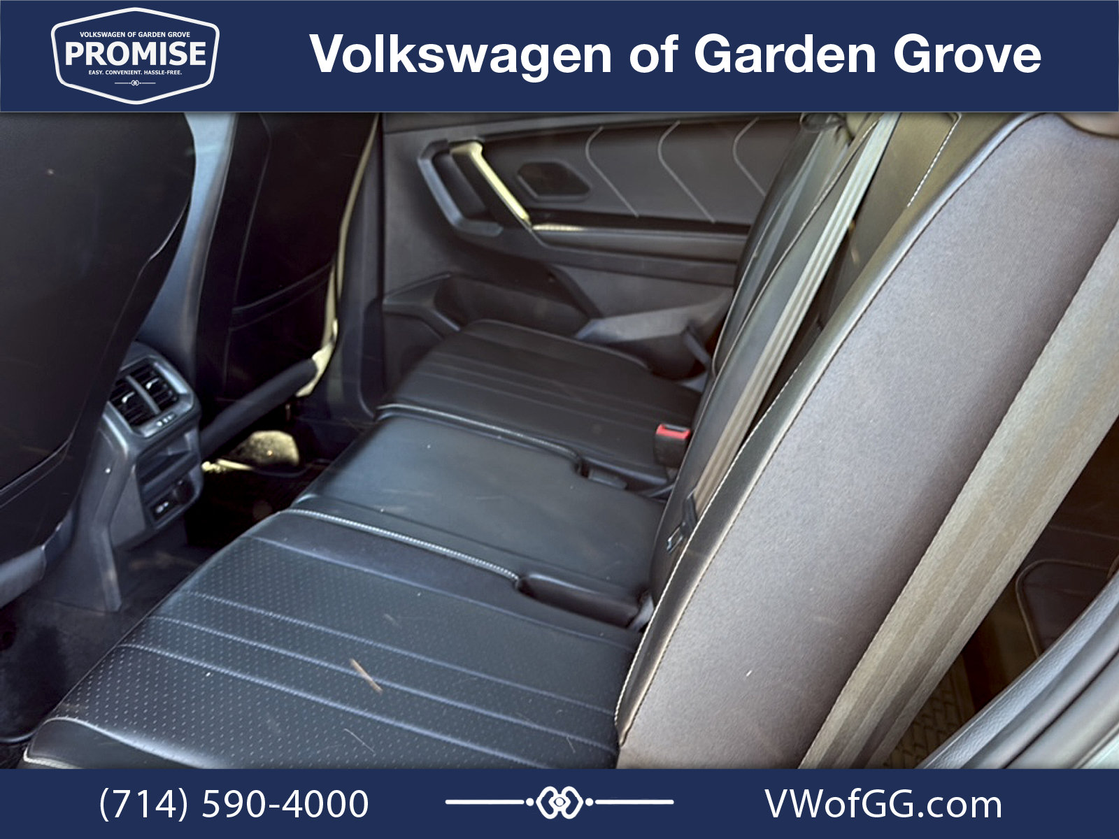 Used 2023 Volkswagen Tiguan SE R-Line FWD image 29