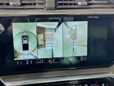 Used 2024 GMC Sierra 3500 Denali w/ Technology Package AWD/4WD image 35