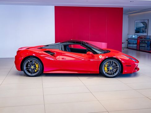 Certified 2019 Ferrari 488 Spider image 32