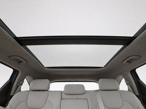 Used 2025 Kia Sorento S w/ Panoramic Sunroof Package FWD image 18