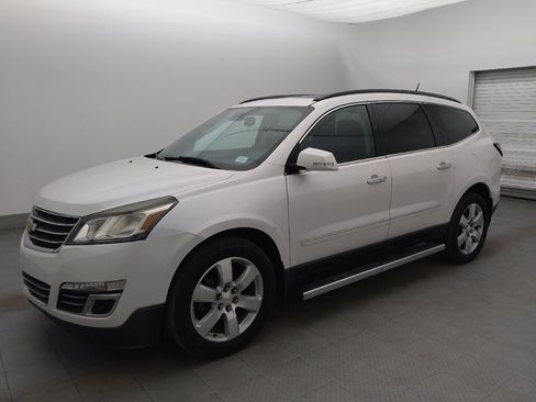 Used 2017 Chevrolet Traverse Premier AWD/4WD image 2