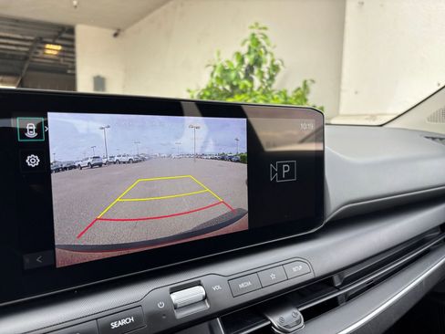 Used 2025 Kia K4 FWD image 23