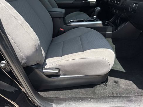Used 2023 Toyota Tacoma SR5 RWD image 11