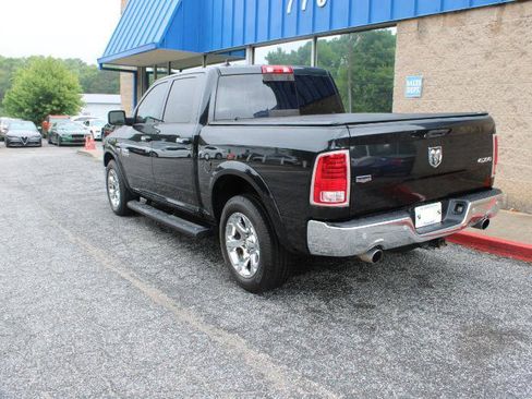 Used 2017 RAM 1500 Laramie w/ Convenience Group AWD/4WD image 4