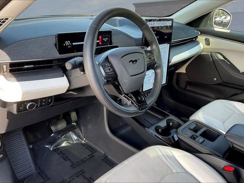 Used 2025 Ford Mustang Mach-E Premium AWD/4WD image 17