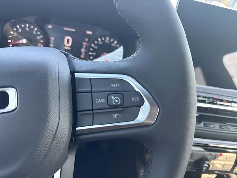 New 2026 Jeep Compass Latitude AWD/4WD image 15