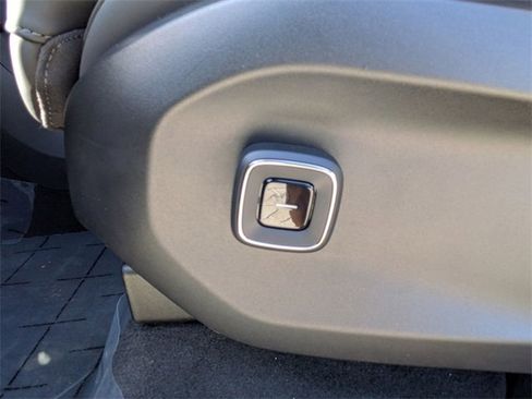 New 2025 Volvo EX90 Plus image 15