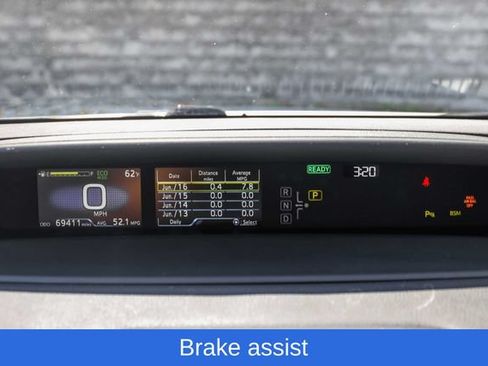 Used 2022 Toyota Prius LE AWD/4WD image 33