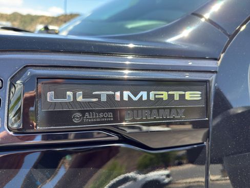 Used 2024 GMC Sierra 3500 Denali Ultimate AWD/4WD image 7
