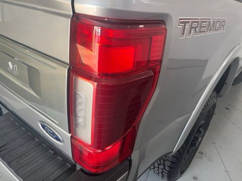 Used 2021 Ford F250 Platinum w/ Tremor Off-Road Package AWD/4WD image 46