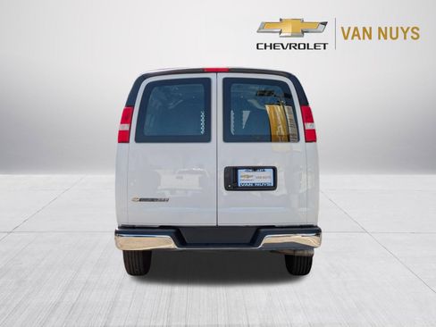 Used 2024 Chevrolet Express 2500 w/ Driver Convenience Package RWD image 6