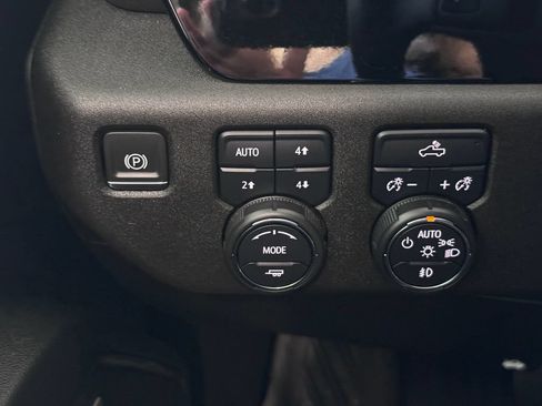 Certified 2024 Chevrolet Silverado 1500 RST w/ True North Edition Plus AWD/4WD image 26