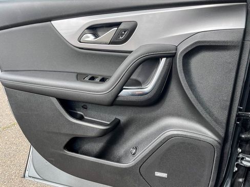 Used 2025 Chevrolet Blazer LT w/ Sound & Technology Package image 19