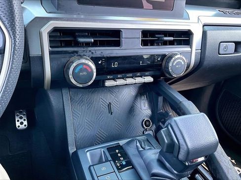 Used 2025 Toyota Tacoma TRD Sport AWD/4WD image 26