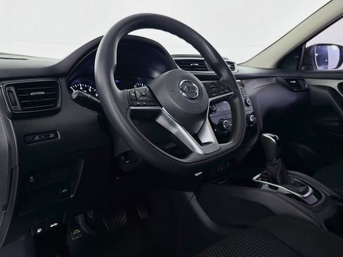 Used 2019 Nissan Rogue Sport S image 21