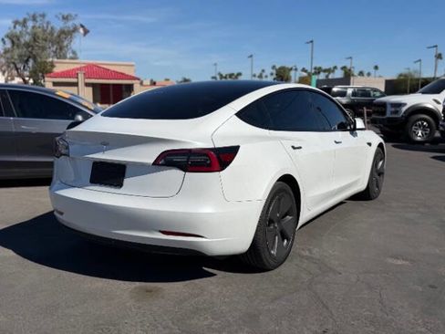 Used 2023 Tesla Model 3 Standard Range image 3