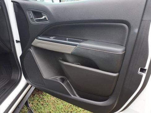 Used 2021 GMC Canyon AT4 image 12