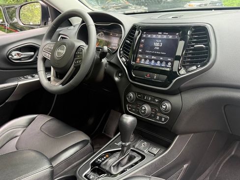 Used 2022 Jeep Cherokee Limited AWD/4WD image 29