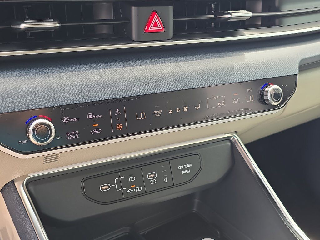New 2026 Kia Carnival EX FWD image 26