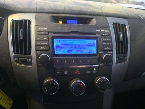 Used 2010 Hyundai Sonata GLS image 16